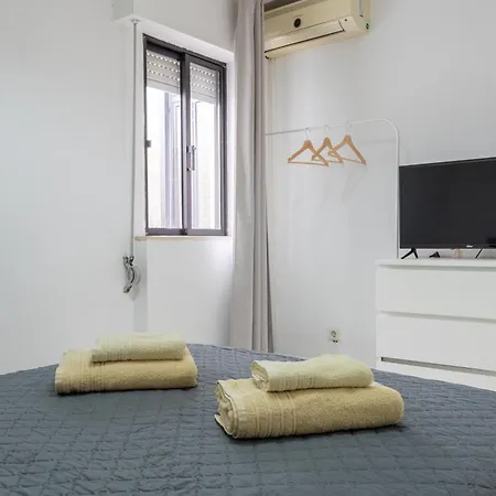 Blife Martinya Private In Olhão