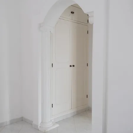 Blife Martinya House - Private And