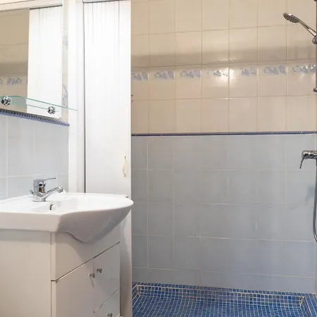 Quarto em Acomodações Particulares Blife Martinya House - Private And